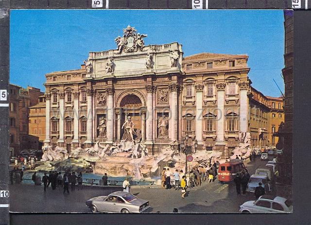 Collezionismo di cartoline postali